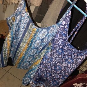 2 hollister tank tops